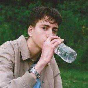 Meet your Posher, Cynthia